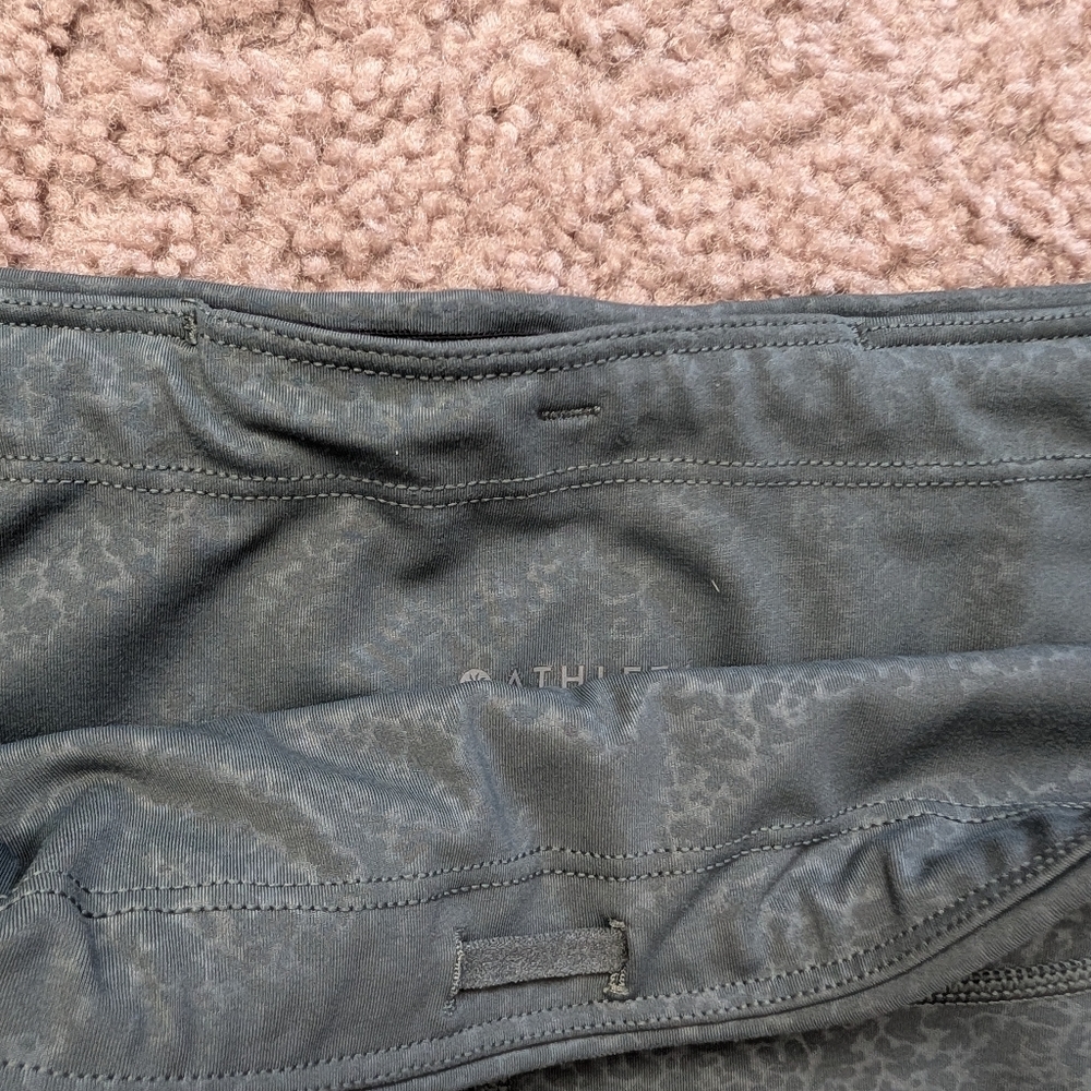 Athleta Green Static Ultimate Stash Pocket Textured 7/8 Tight Size 1X - Picture 6 of 9
